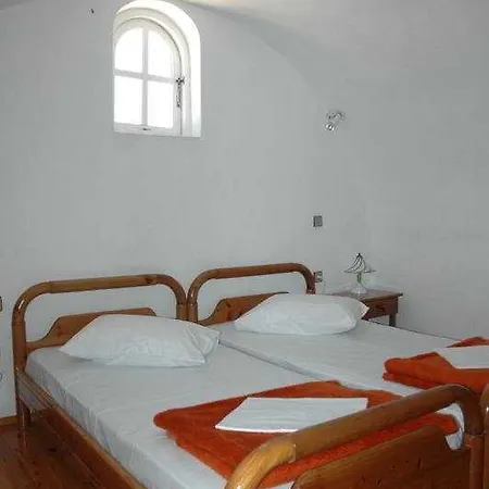 Alafuzos Agia Paraskevi (Santorini)
